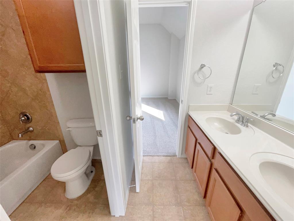 Mistletoe Hill Ph IV - Residential