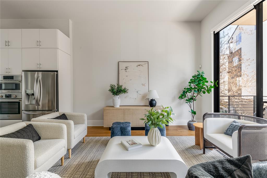 Trinity Twnhms #2 - Residential