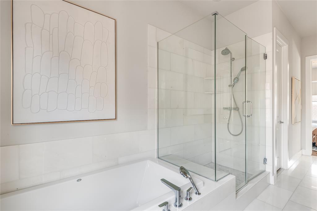 Trinity Twnhms #2 - Residential