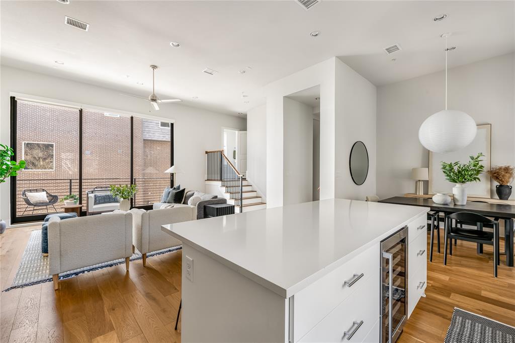 Trinity Twnhms #2 - Residential