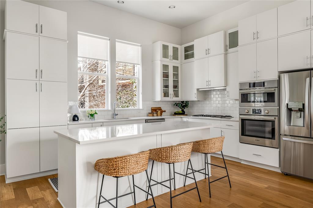 Trinity Twnhms #2 - Residential