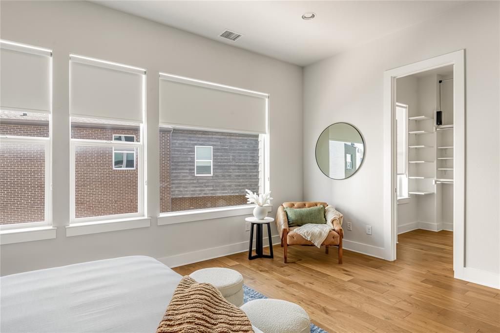 Trinity Twnhms #2 - Residential