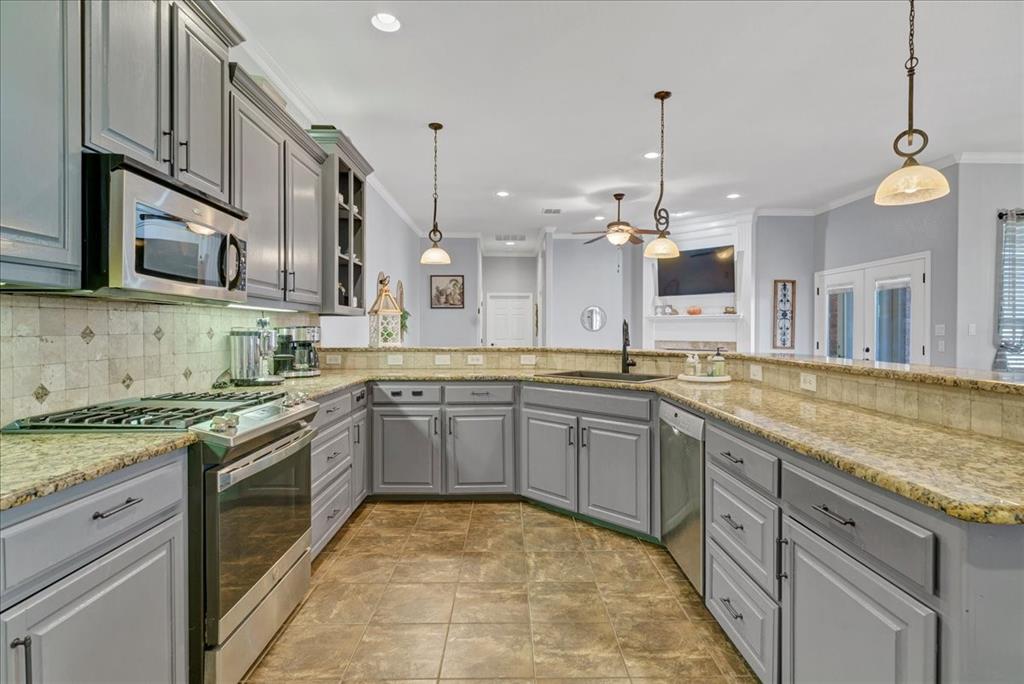 Fountain Village - Residential
