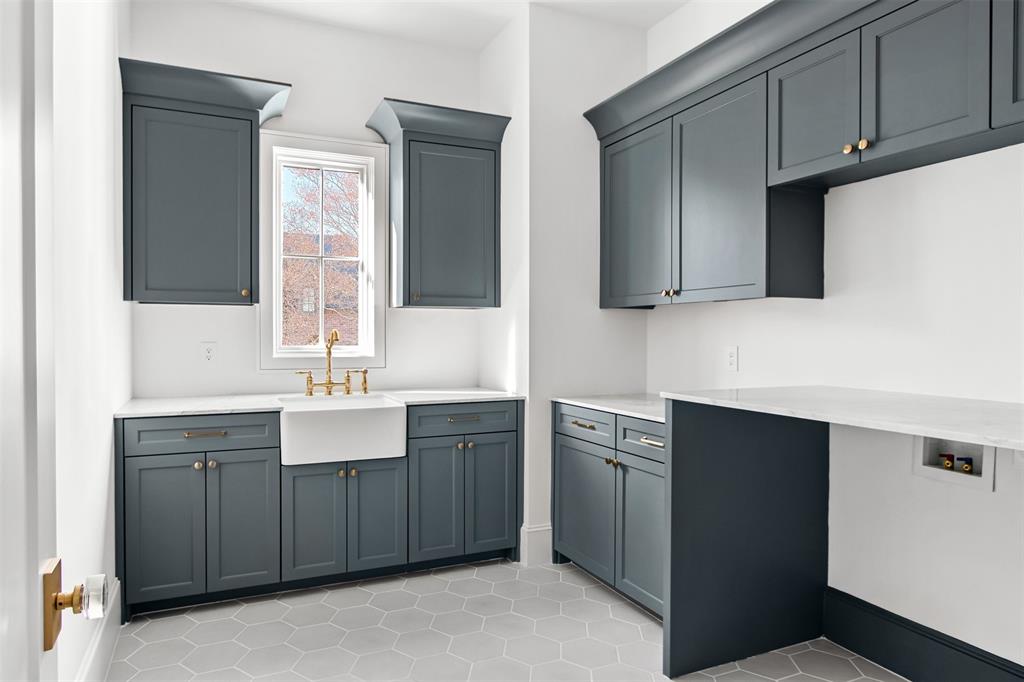 Inwood Road Estates - Residential