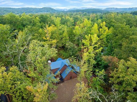 A home in Broken Bow