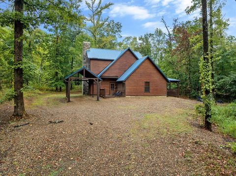 A home in Broken Bow