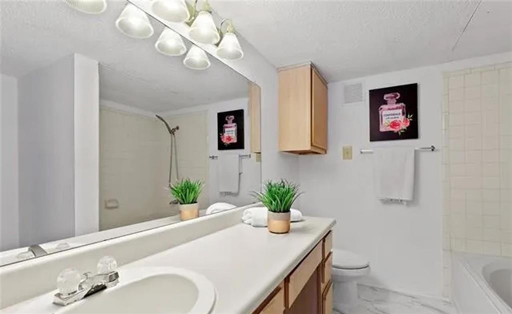 TOPAZ TOWNHOMES CONDO - Residential