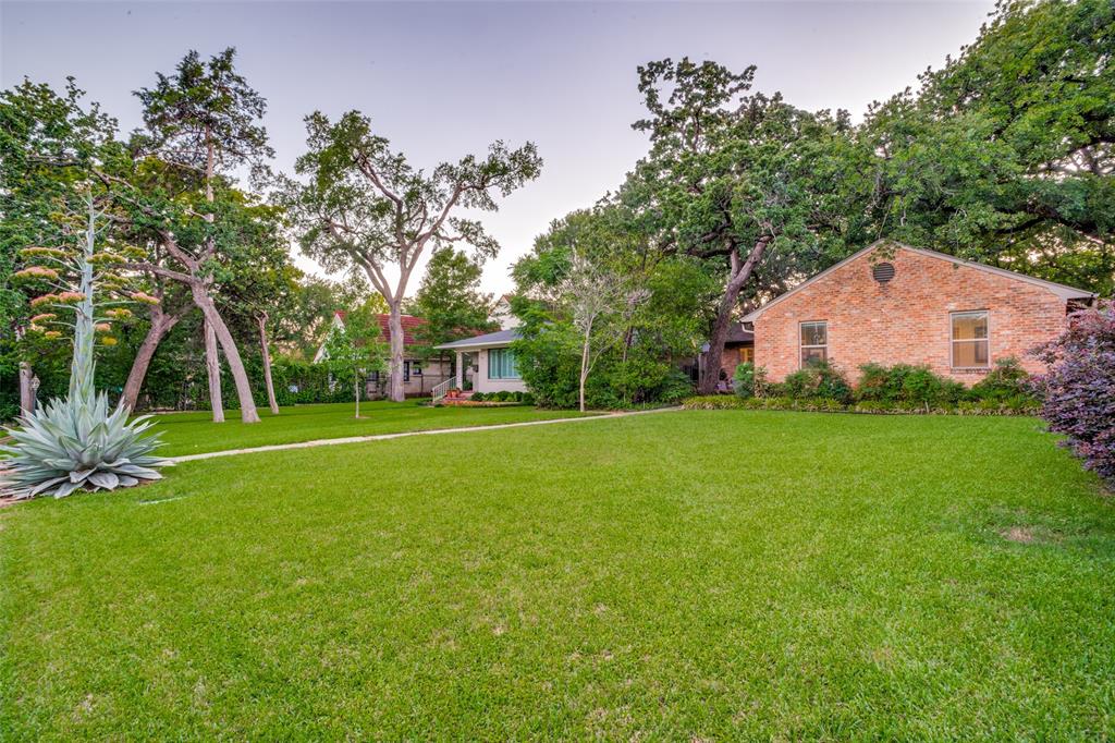 1513 Cedar Hill Avenue