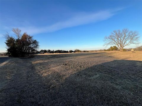 Photo of TBD Lot 34 Ridgecrest Drive, Waxahachie, TX 75165 (MLS # 21170957)
