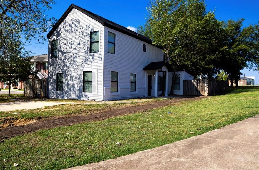 Remodeled 3bedrooms and 2 and half bath home. If you are looking for a property that is near Texas A&M Commerce at a walking distance, with many stores and restaurants nearby. Searching for a first time home or looking for a property to make passive income, this might be for you! Come and see it! House is completely remodeled, new roof, updated electricity, new plumbing, new water heater, fresh paint, new floors, completely remodeled bathrooms.