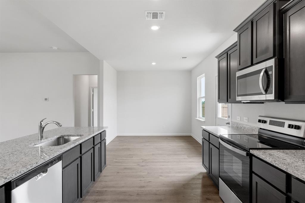 10109 Throttle Lane