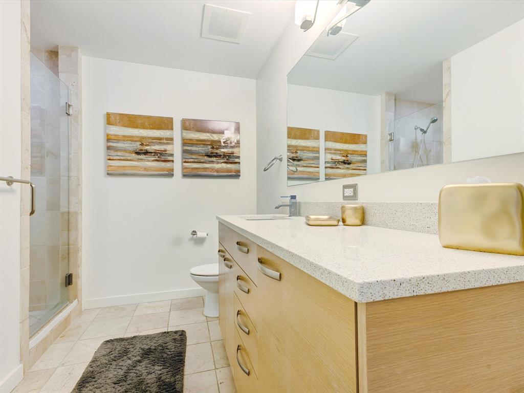 Metropolitan 1200 Main Street - Residential