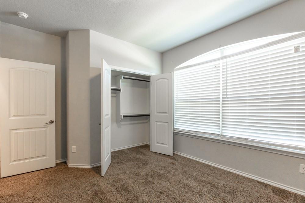1127 Donnington Trail