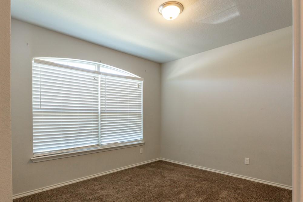1127 Donnington Trail