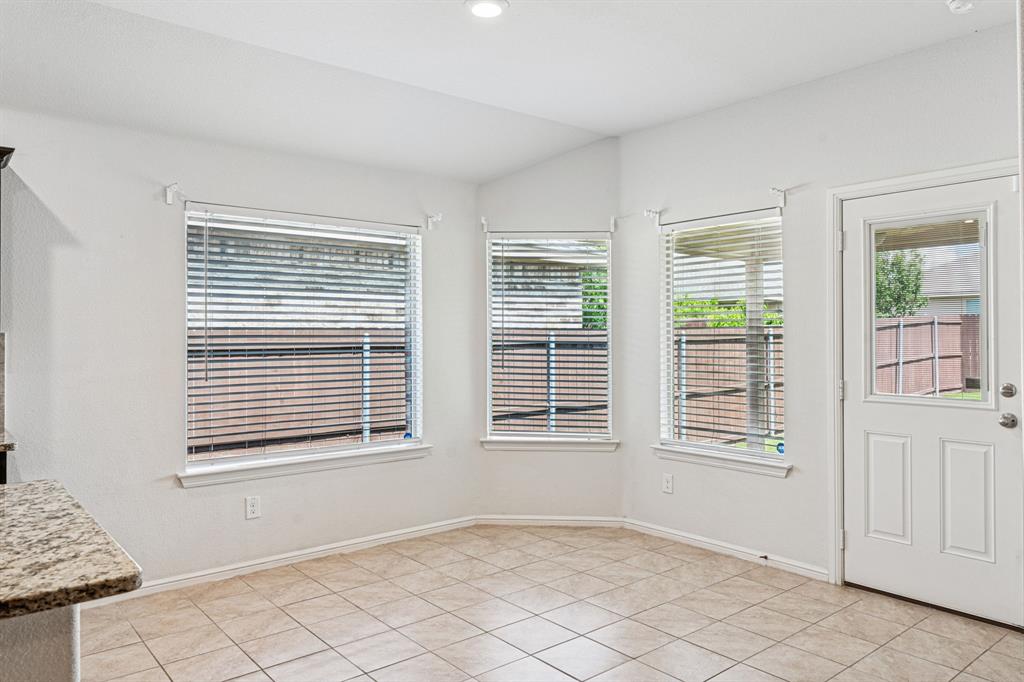 10004 Huntersville Trail