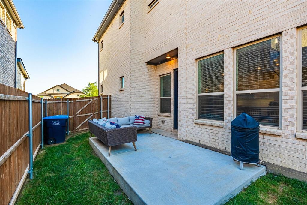 Lakes of River Trails East - Residential