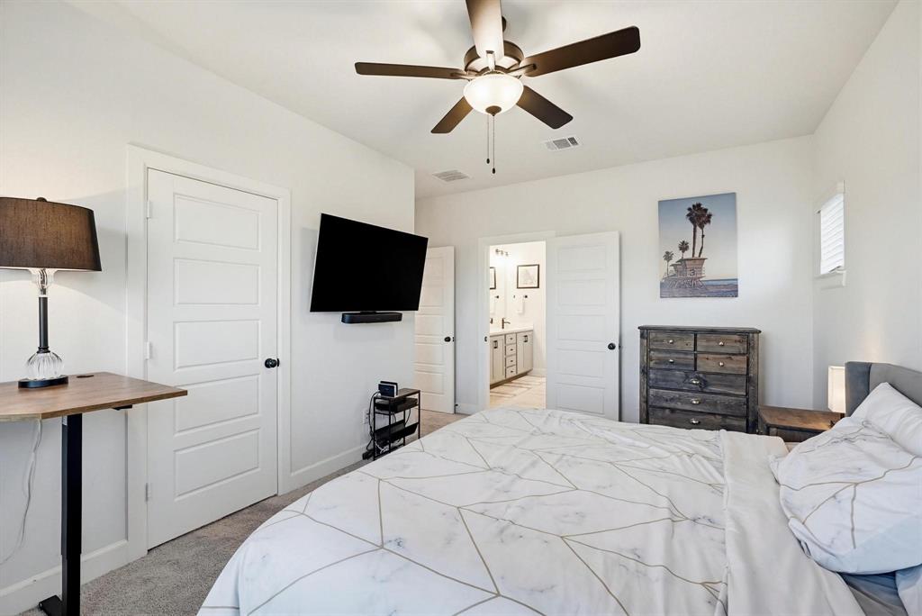 Lakes of River Trails East - Residential