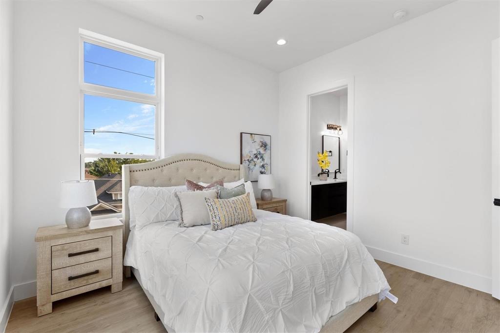 Dallas Land & Loan Cos Add 03 - Residential Lease