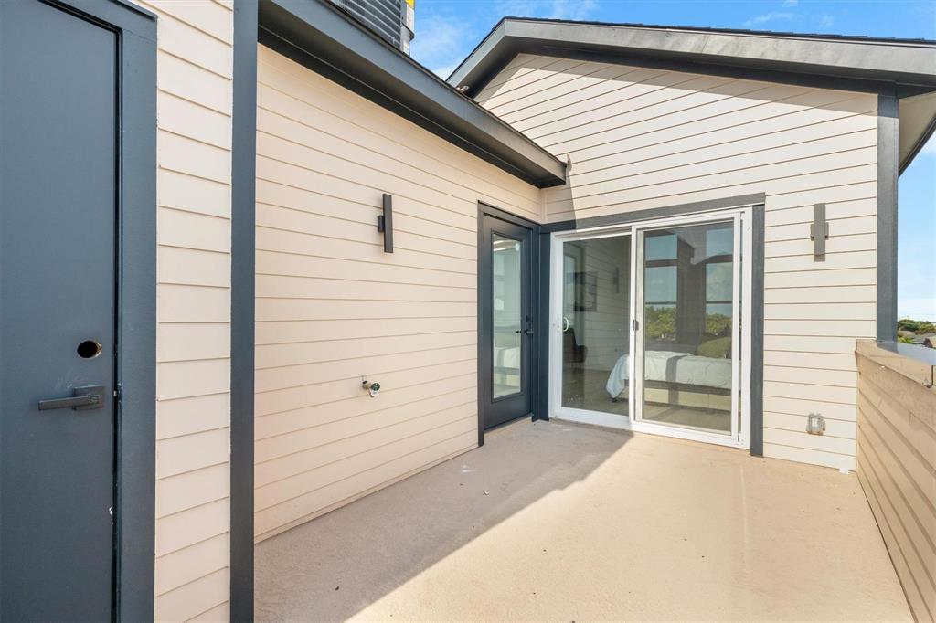 Dallas Land & Loan Cos Add 03 - Residential Lease