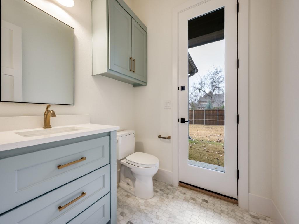 country club rd est - Residential