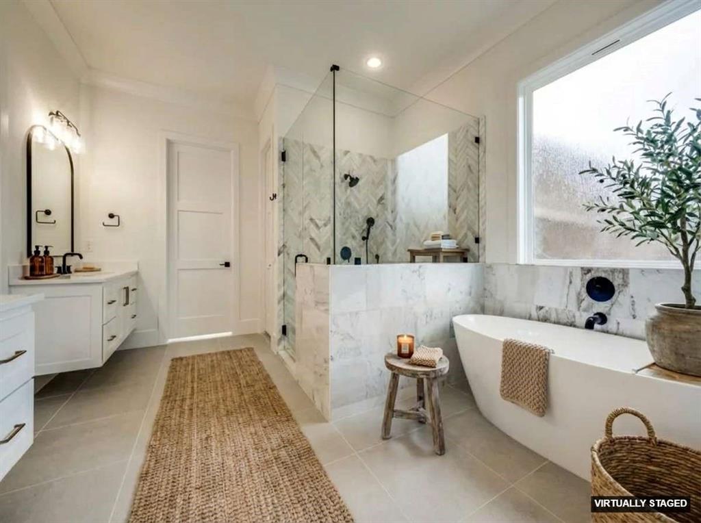 country club rd est - Residential