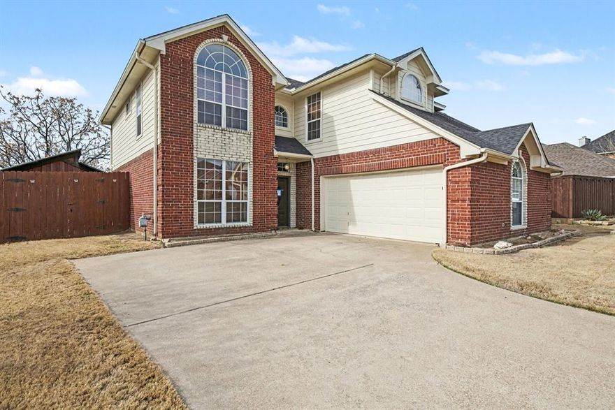This move-in ready four-bedroom, 2.5 bath home is located in the sought-after Heritage Estates neighborhood. The inviting interior features a functional office and an open-concept floor plan that creates a seamless and airy feel. The living room, complete with a cozy fireplace, flows beautifully into an updated kitchen that boasts granite countertops and stainless steel appliances, making it a stylish space for cooking and entertaining.
The primary suite serves as a private retreat, featuring elegant tray ceilings and a large walk-in closet. The attached primary bathroom is well-appointed with a garden tub and a separate standing shower. The outdoor space is a true highlight, featuring a private pool and a fully fenced-in backyard.  Mansfield ISD, close to parks, shopping, and great schools.
Schedule your private showing today!