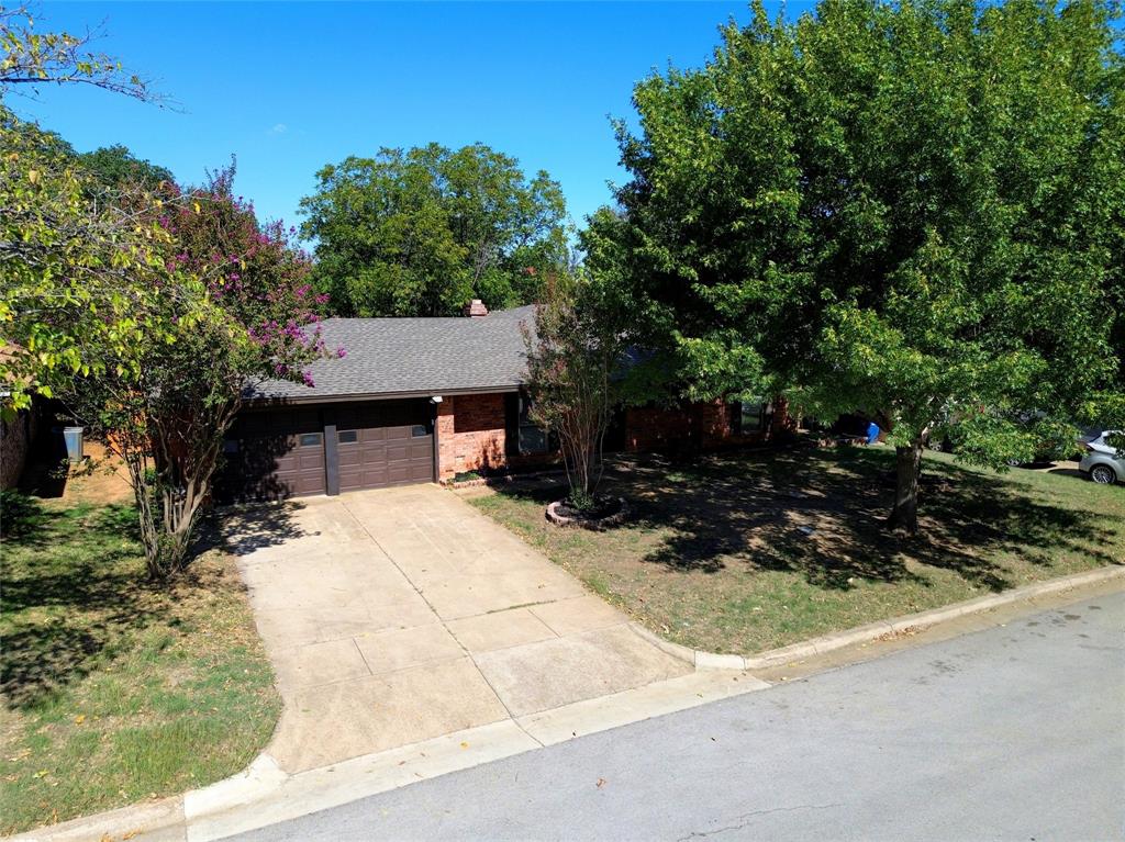 211 Rambling Lane