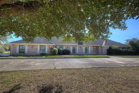 A home in Cooper