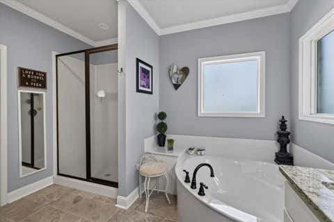 Tiny photo for 424 E Pennsylvania Avenue, Van, TX 75790 (MLS # 21341688)