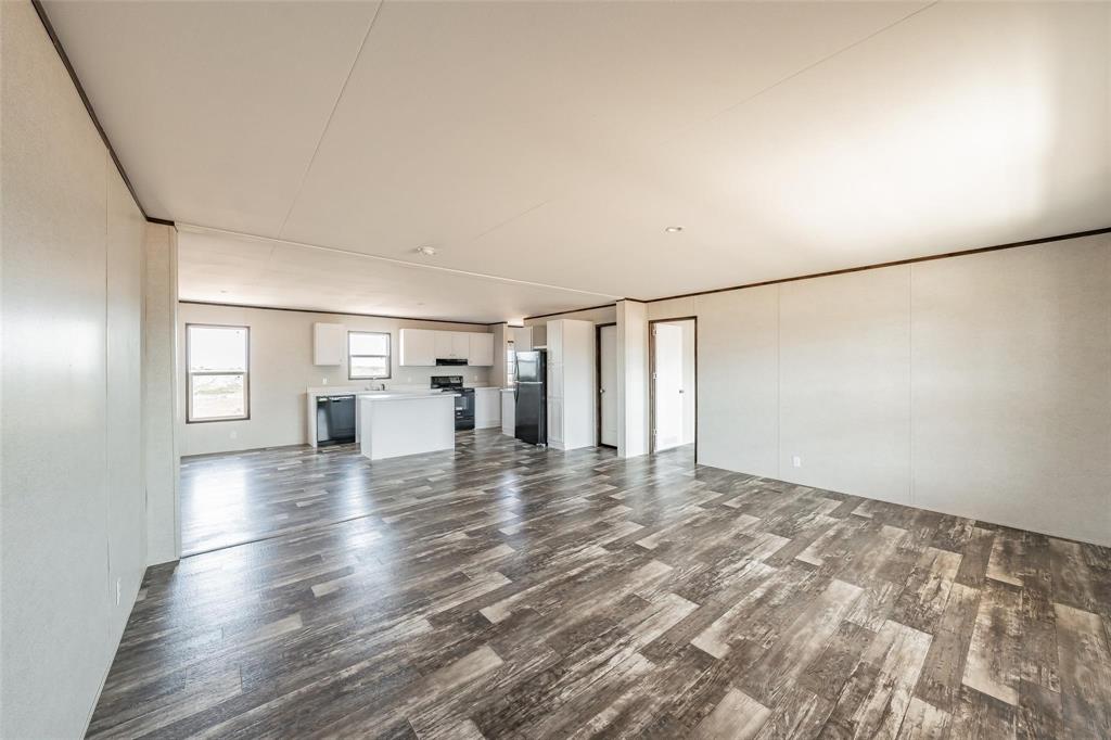 SILVER SPURS RANCH - Residential