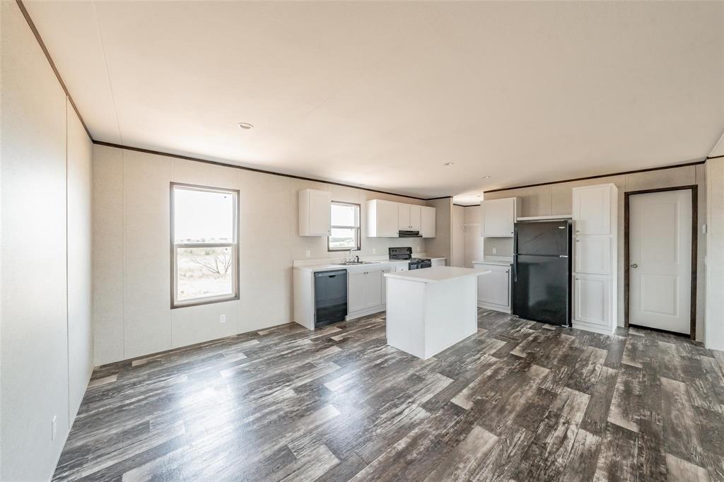 SILVER SPURS RANCH - Residential