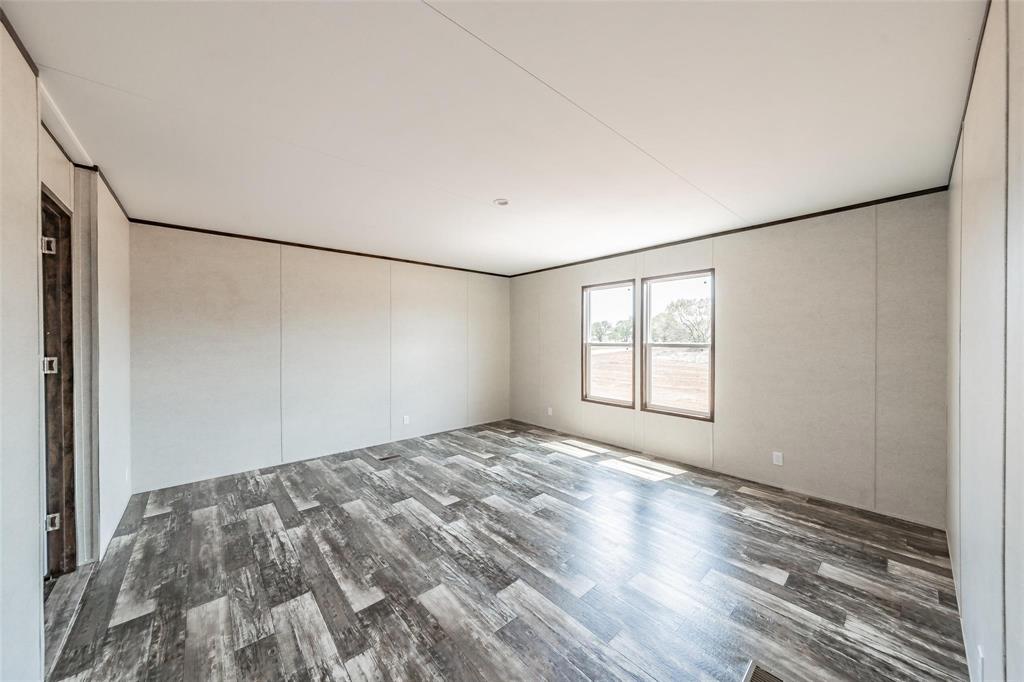 SILVER SPURS RANCH - Residential