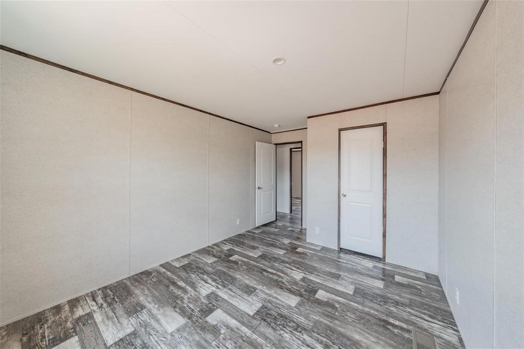 SILVER SPURS RANCH - Residential