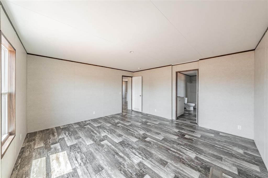 SILVER SPURS RANCH - Residential