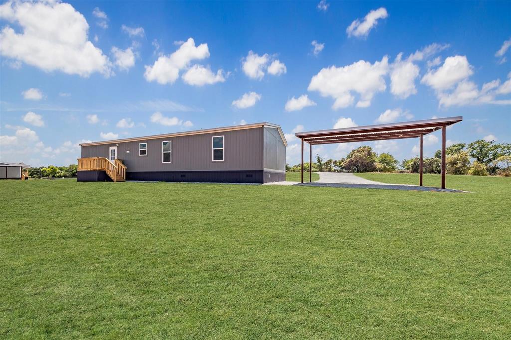 SILVER SPURS RANCH - Residential