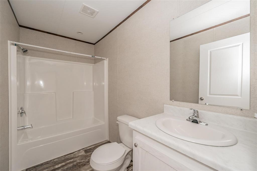 SILVER SPURS RANCH - Residential