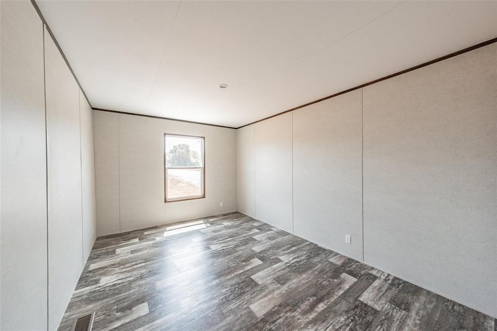 SILVER SPURS RANCH - Residential