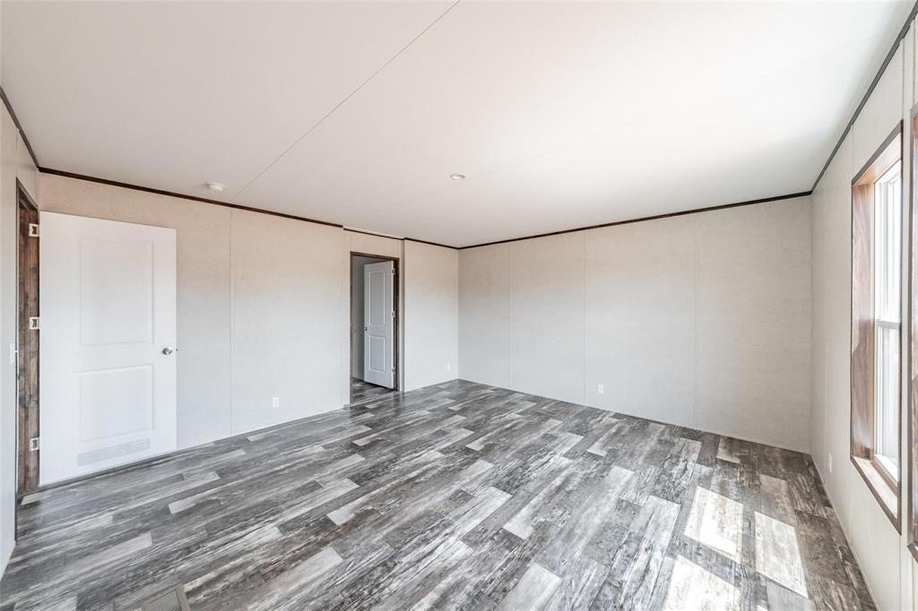 SILVER SPURS RANCH - Residential