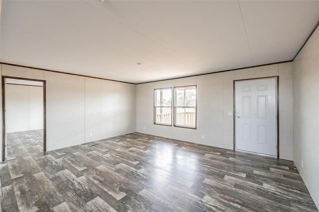 SILVER SPURS RANCH - Residential