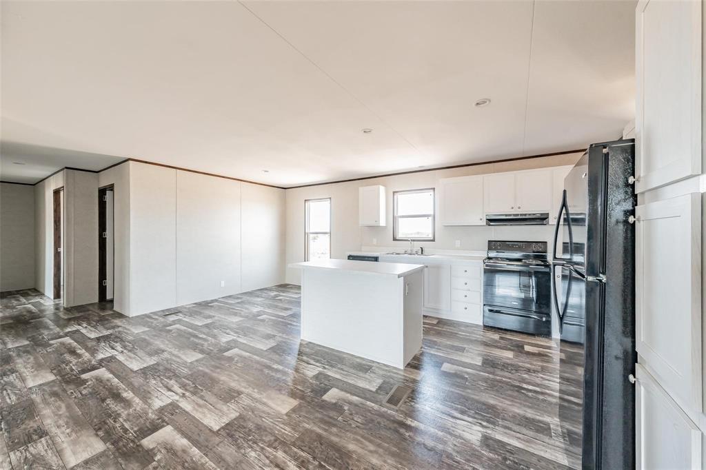 SILVER SPURS RANCH - Residential