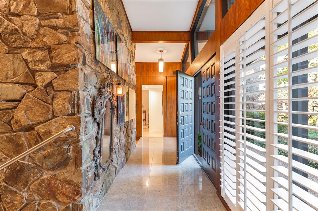 Merriman Manor - Residential