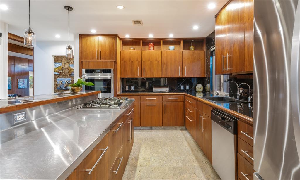 Merriman Manor - Residential