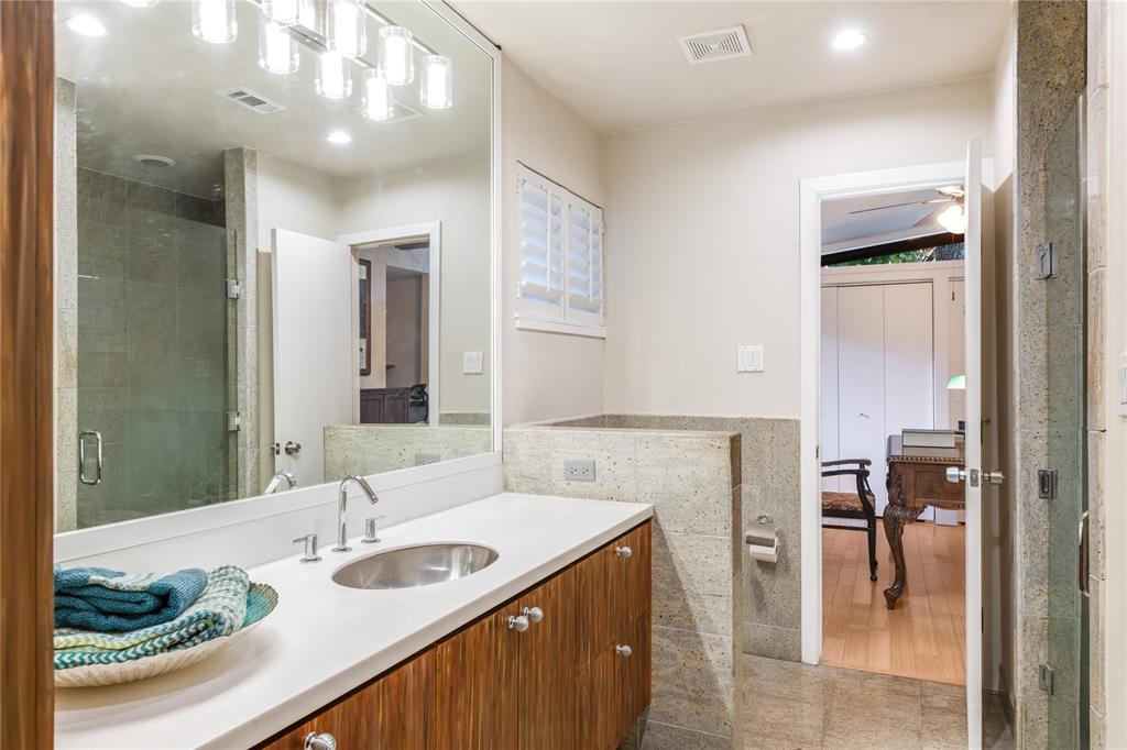 Merriman Manor - Residential