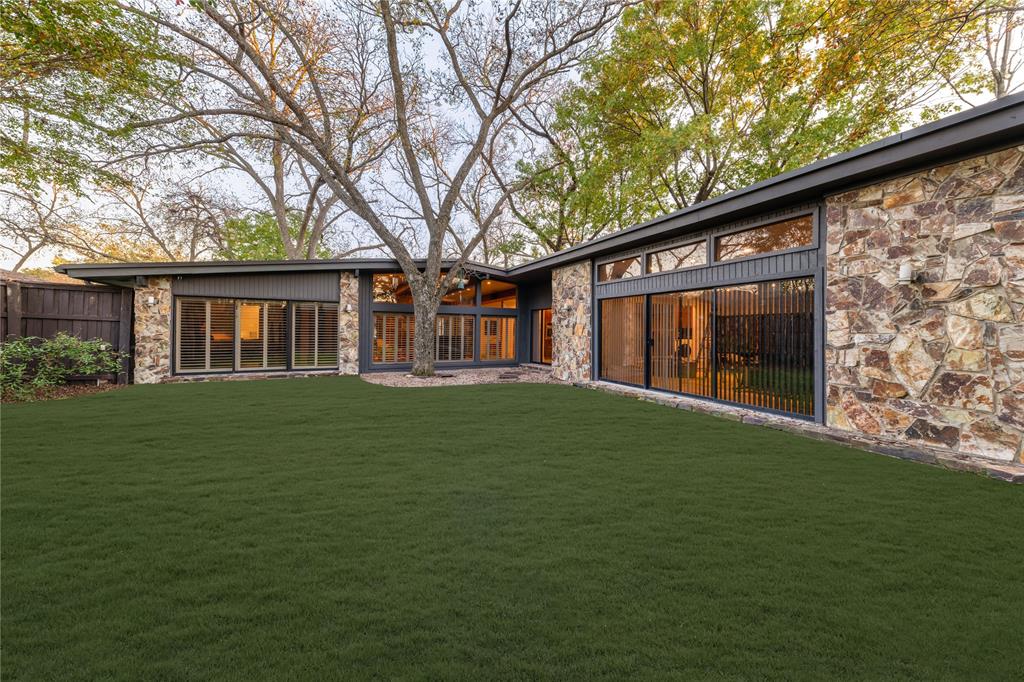 Merriman Manor - Residential