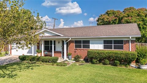 5203 Hilltop Drive Greenville TX 75402