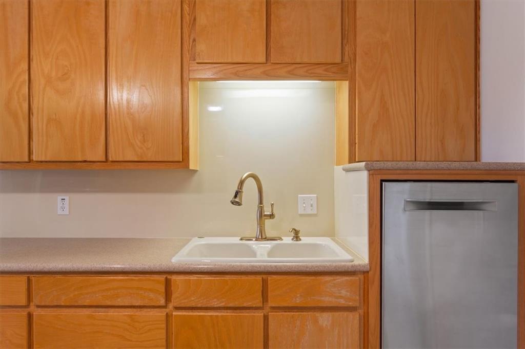 Brewster B F - Residential