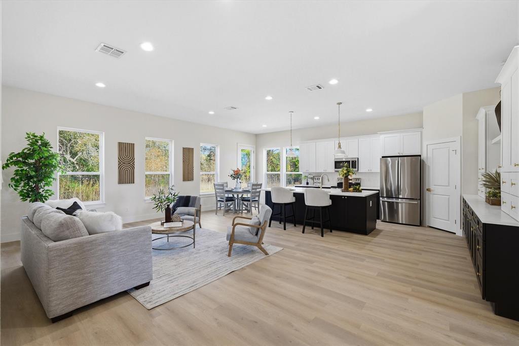 Wr Mcadams Surv Abs #664 - Residential