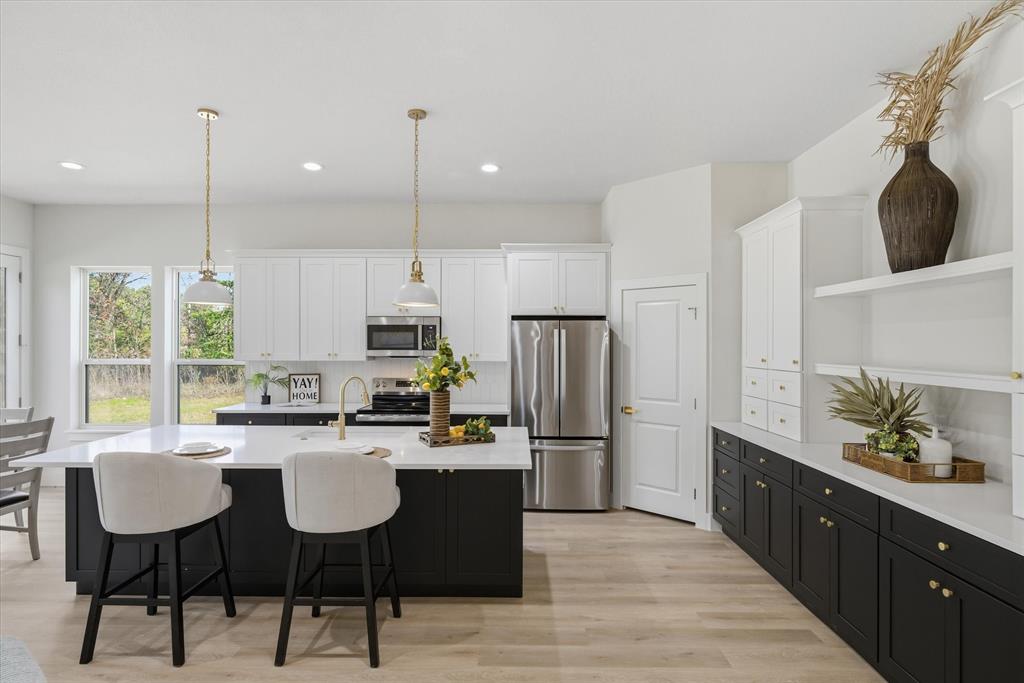 Wr Mcadams Surv Abs #664 - Residential