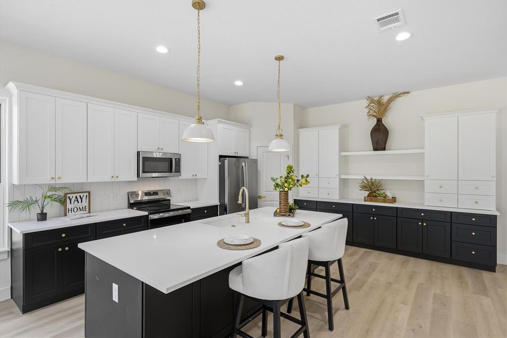 Wr Mcadams Surv Abs #664 - Residential