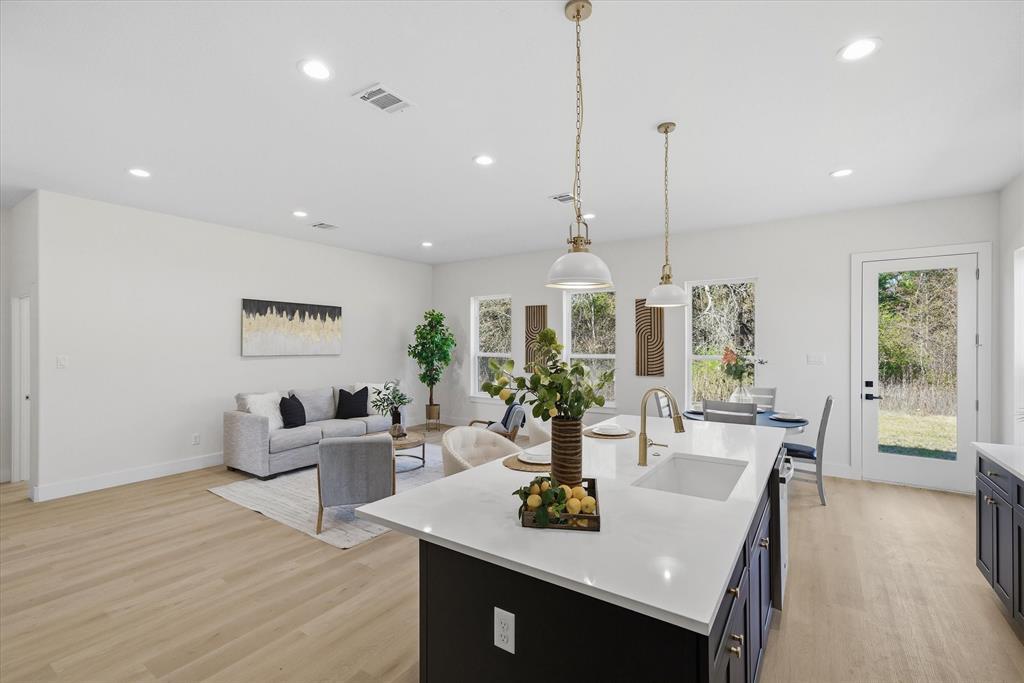 Wr Mcadams Surv Abs #664 - Residential